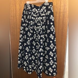 La baie brand long skirt